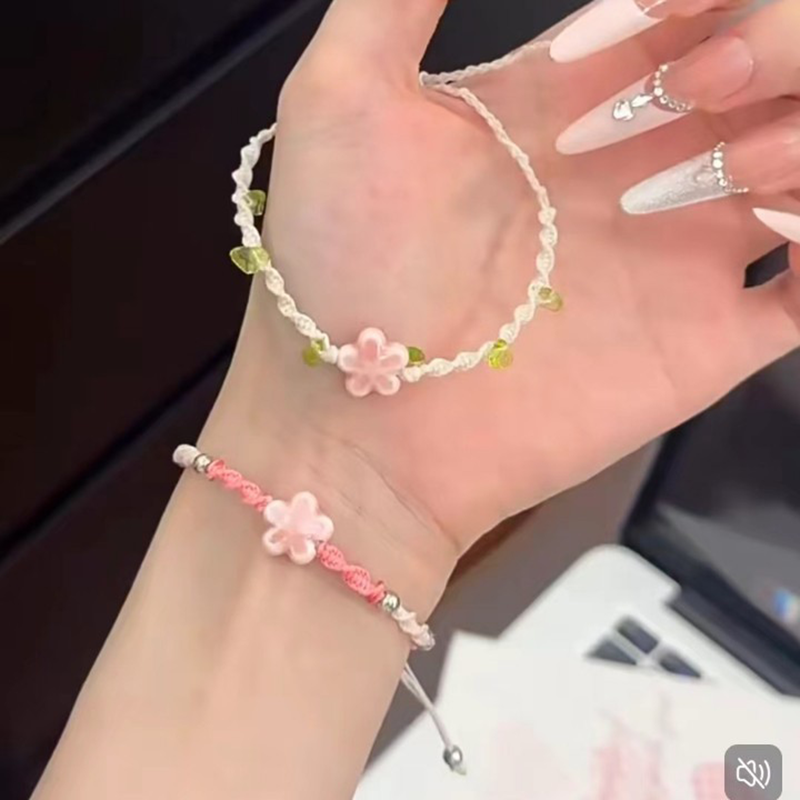 Ceramic Link Bracelet - กำไลข้อมือเซรามิกถักมือประดับลูกปัดลายดอกไม้นำโชคสำหรับผู้หญิง สไตล์มินิมอล ปรับขนาดได้ สวยงาม เหมาะเป็นของขวัญสำหรับงานปาร์ตี้