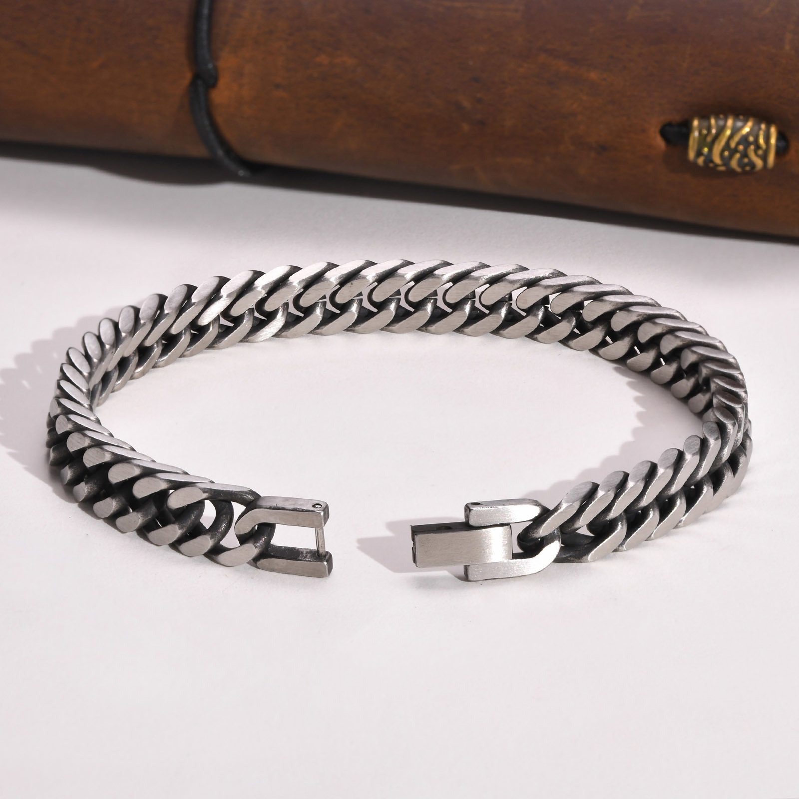 Vnox Chunky Retro Cuban CHAIN  - Ceramic Link Bracelet บทวิจารณ์และราคา