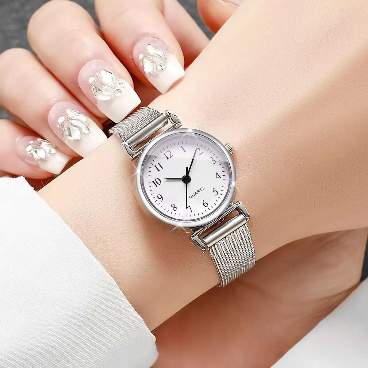 1/2 ชิ้นนาฬิกาแฟชั่นผู้หญิงสาย - Stainless Mesh Band บทวิจารณ์และราคา